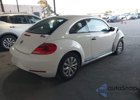 2013 Volkswagen Beetle 2.5L Entry from USA, damaged, VIN 3VWFP7AT1DM652293